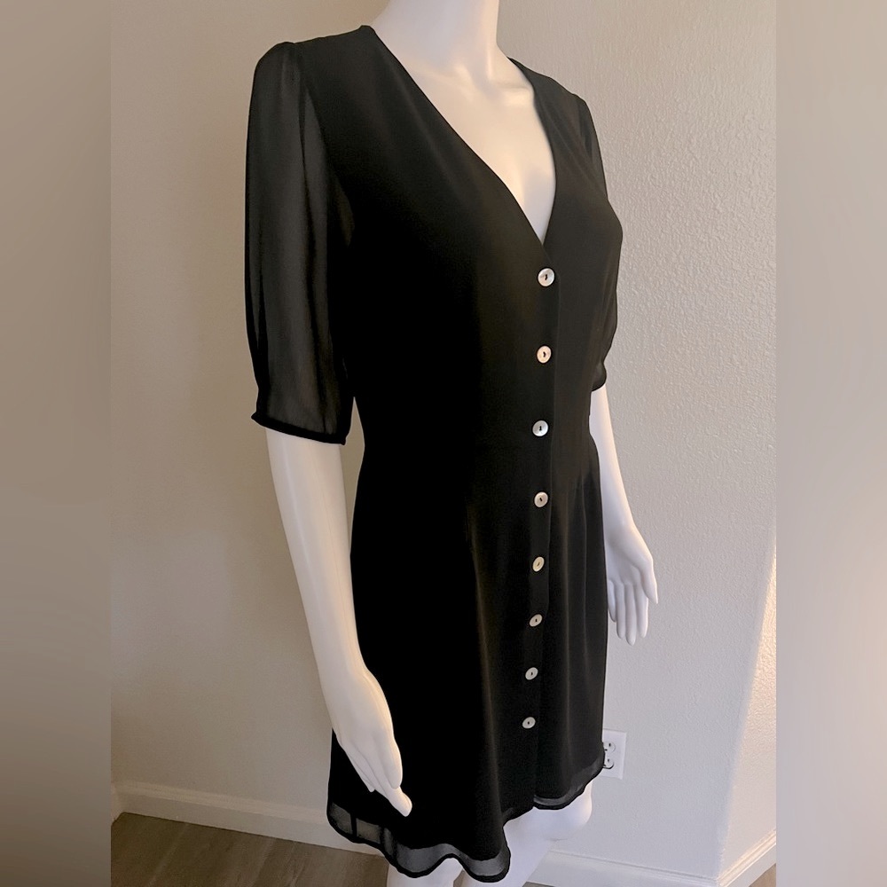 Aritzia Wilfred Button Down Black Dress Short Sheer Sleeves Size Small